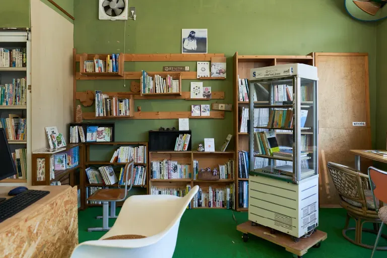 ポットラックフィールド里美の内観